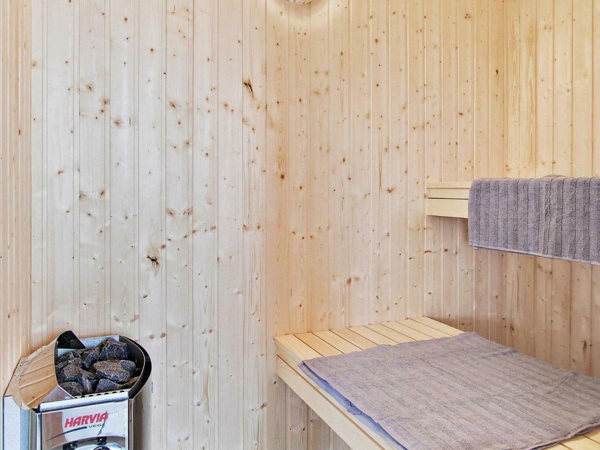18 Person Holiday Home In Hasselberg Kappeln Exterior foto