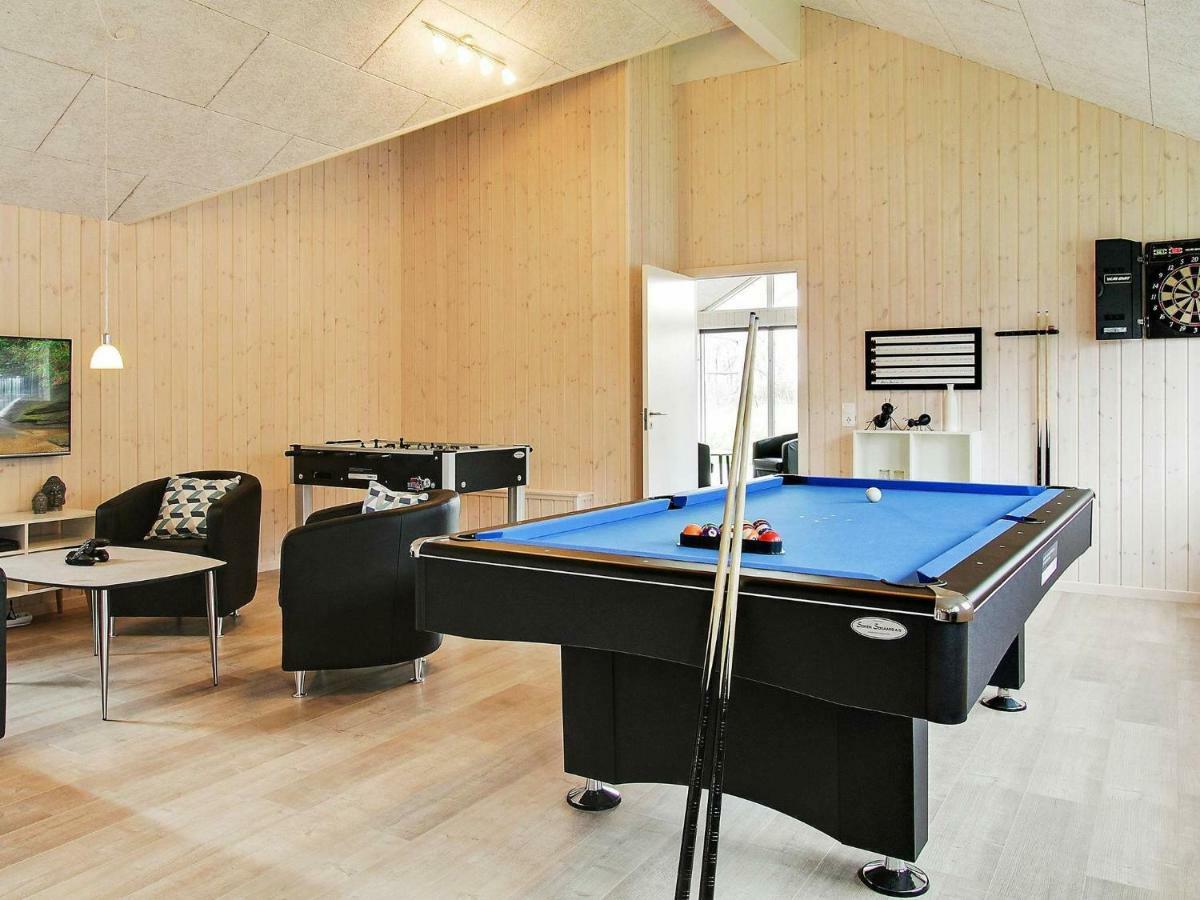 18 Person Holiday Home In Hasselberg Kappeln Exterior foto